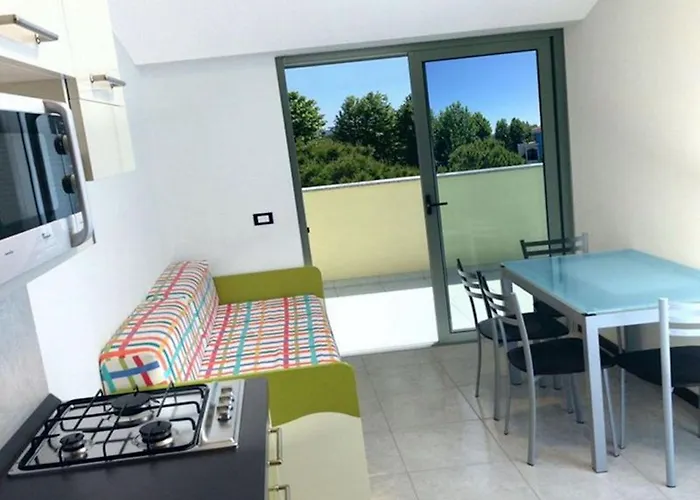 Swim And Stay-beahost